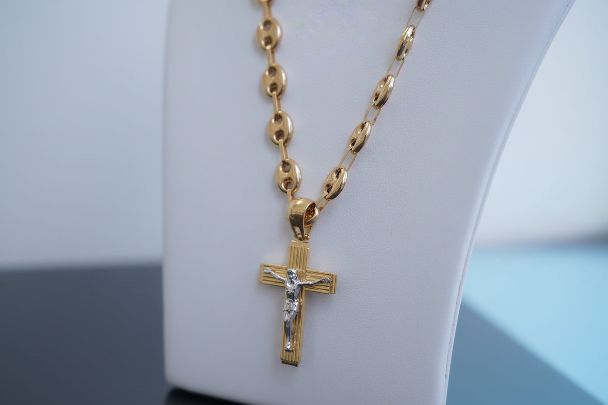 18k cross pendant 4'